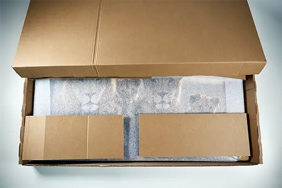 Veilige verpakking voor ingelijste posters van Nikkel Art
