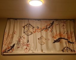 Gordijnen Oosters patroon met papieren lampionnen en natuurlandschap